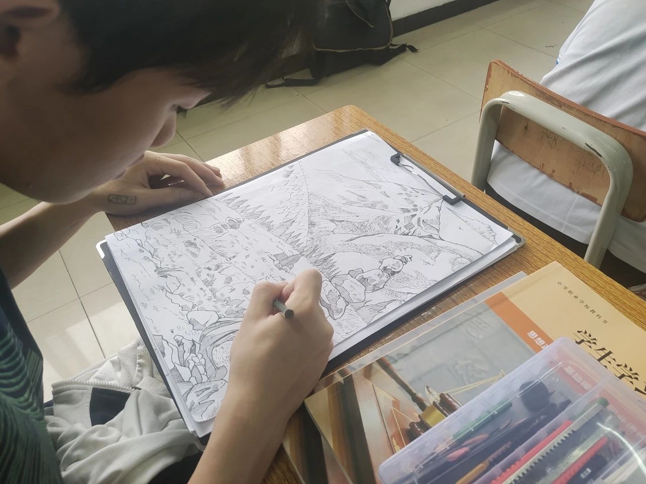 广州南华工贸技师学院 广州南华工贸技师学院